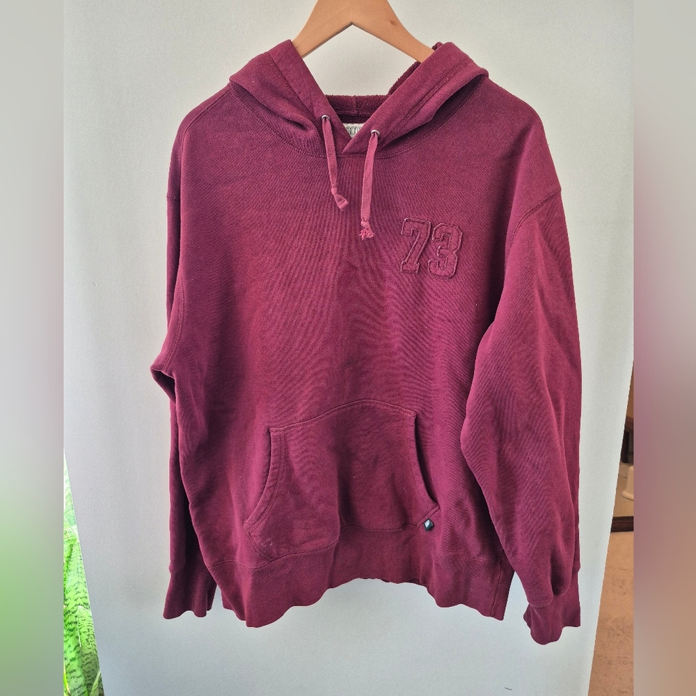 Roots Hoodie Size Large 80% Cotton